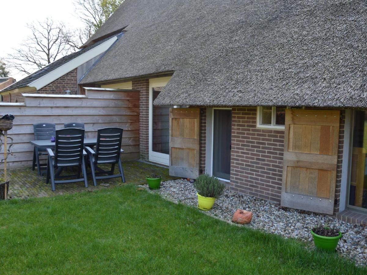 Staying In A Thatched Barn With Box Bed Beautiful View Region Achterhoek Geesteren  Eksteriør bilde
